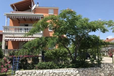 Apartmaji Stancic Vodice Hrvaška