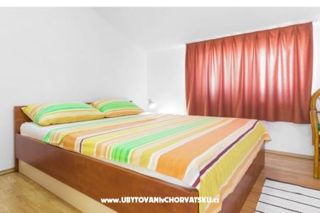 Apartmaji Vodice - Matan foto 2