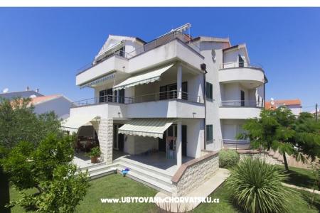 Apartmaji 49 Vodice Hrvaška