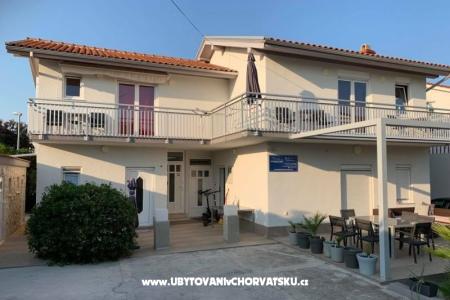 Apartmaji Arny foto 4