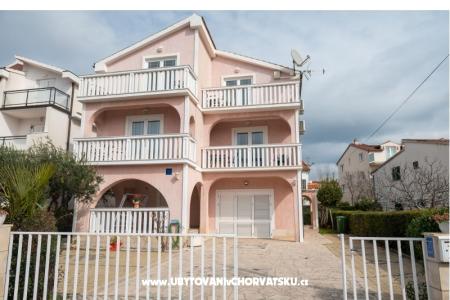 Apartmaji Marin No1. Vodice Hrvaška