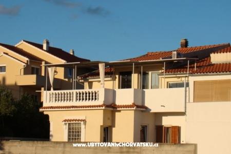 Apartmaji Zara foto 3