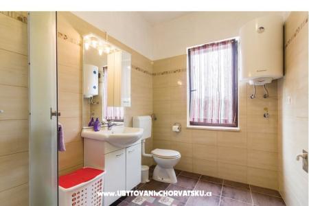Apartmaji Anna  foto 4