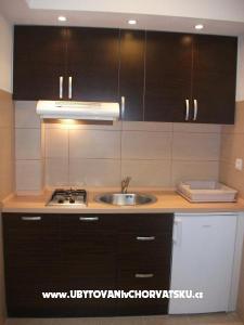Apartma Karla - Vrsi foto 3