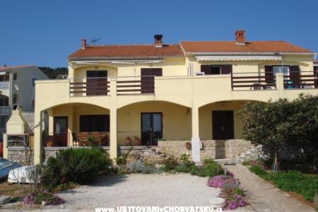 Apartmaji Knežak foto 2