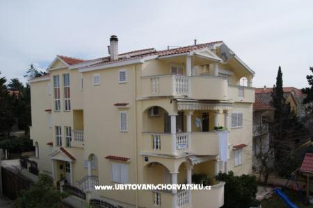 Apartmaji Marta Zadar - Diklo foto 2