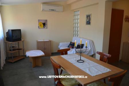 Apartma Thea foto 2