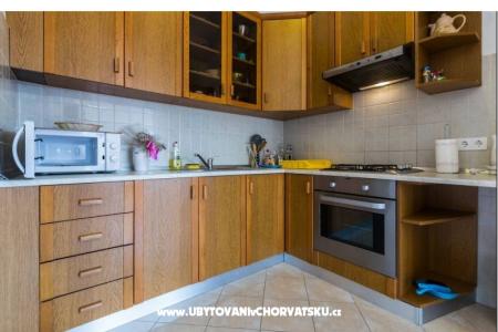 Apartmaji Villa Dijana foto 4