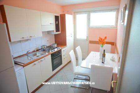 Apartmaji Ivonna Exsclusive Centar foto 2