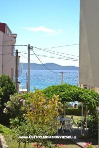 Apartmaji Zara by the sea foto 3