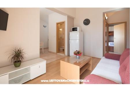 Apartmaji Barbaric foto 5