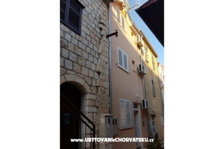 Apartmaji Jakić  foto 2