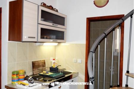 Apartmaji Denis i Sandra foto 3