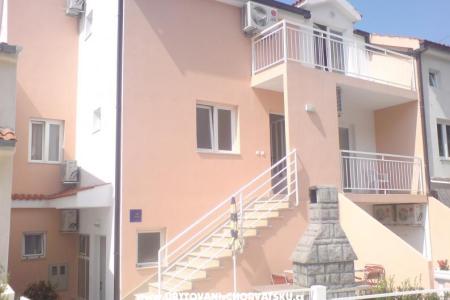 Apartmaji Gojko Ajduk Živogošće Hrvaška