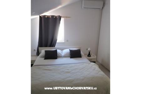 Apartmaji Lovrenko Žuljana foto 5
