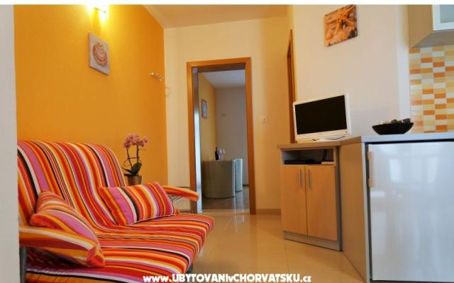 Apartmaji Harmonija - apartmaji Baška Voda Hrvaška