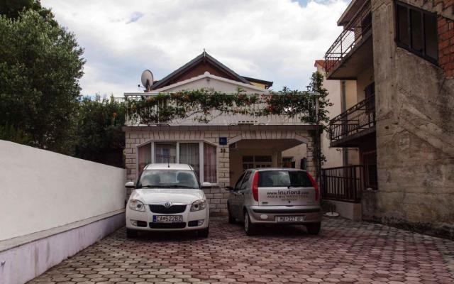 Apartmaji Katić - apartmaji Baška Voda Hrvaška