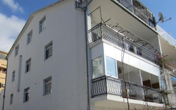 Apartmaji Paula i Ante - apartmaji Baška Voda Hrvaška