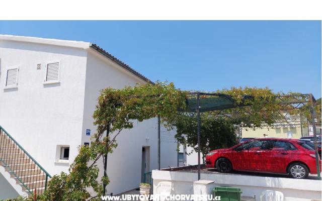 Apartma Poljak  - apartmaji Baška Voda Hrvaška