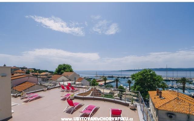 Deluxe Apartmaji Centar - apartmaji Baška Voda Hrvaška