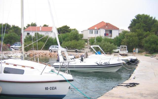 Apartmaji Vili - apartmaji Betina Hrvaška
