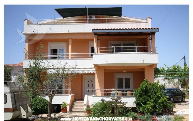 Apartma Miro - apartmaji Bibinje Hrvaška