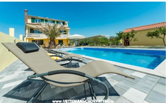 Crowonder Sun - apartmaji Bibinje Hrvaška