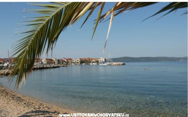 Lovely Place by the Sea - apartmaji Bibinje Hrvaška