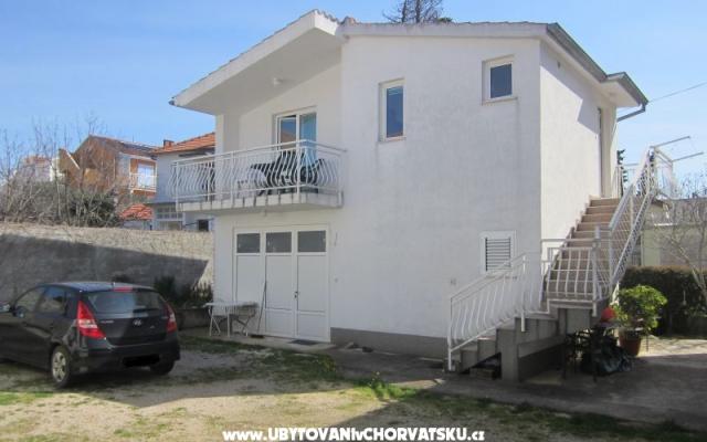 Apartma Marija - apartmaji Biograd Hrvaška