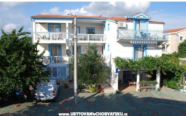 Apartmaji Došen - apartmaji Biograd Hrvaška