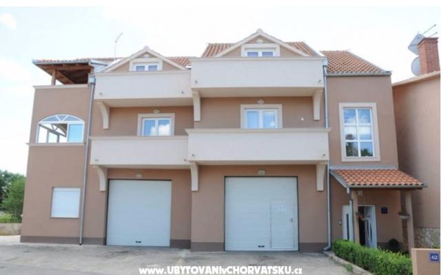Apartmaji Krajnović Biograd - apartmaji Biograd Hrvaška