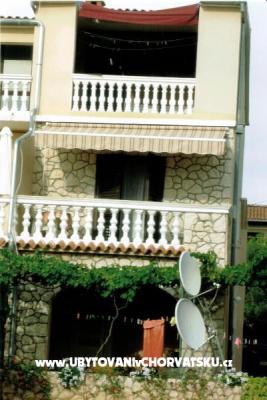 Apartmaji Kvarantan i Karabatić  - apartmaji Biograd Hrvaška