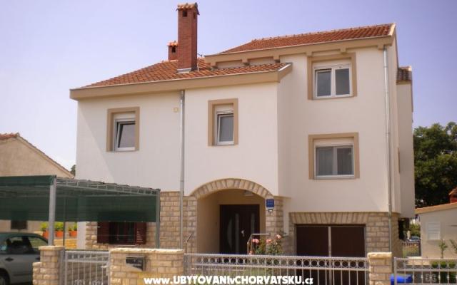Apartmaji M&amp;M - apartmaji Biograd Hrvaška