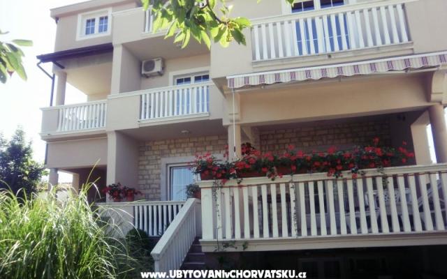 Apartmaji Marina  - apartmaji Biograd Hrvaška