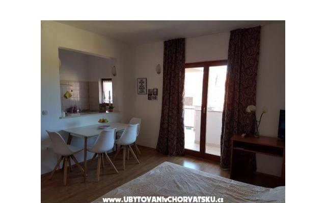 Apartmaji NILA - apartmaji Biograd Hrvaška