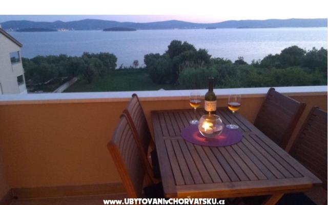 Apartmaji Sanja - apartmaji Biograd Hrvaška