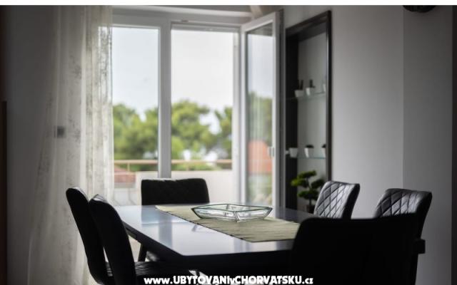 Apartma Ferara - apartmaji Biograd Hrvaška