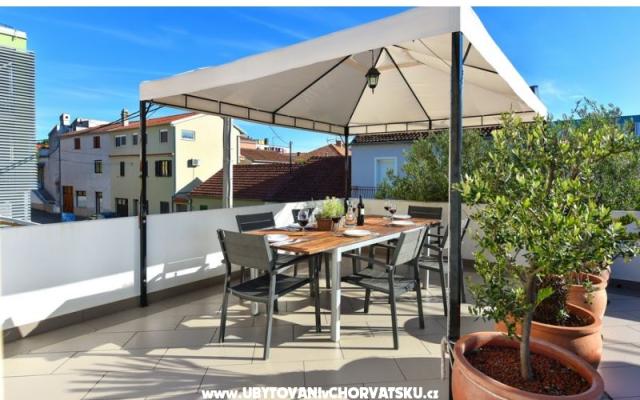 CALA apartments - apartmaji Biograd Hrvaška