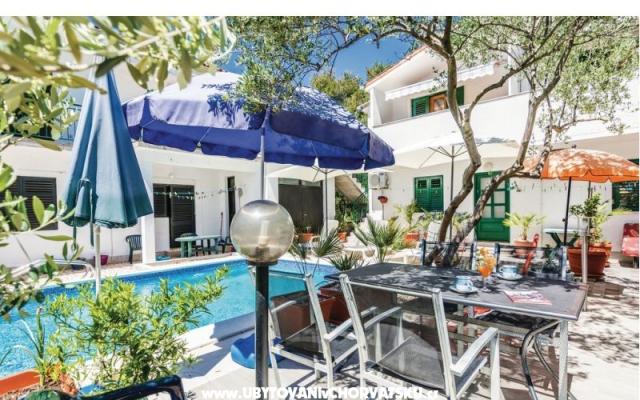 Nikola apartments - apartmaji Biograd Hrvaška