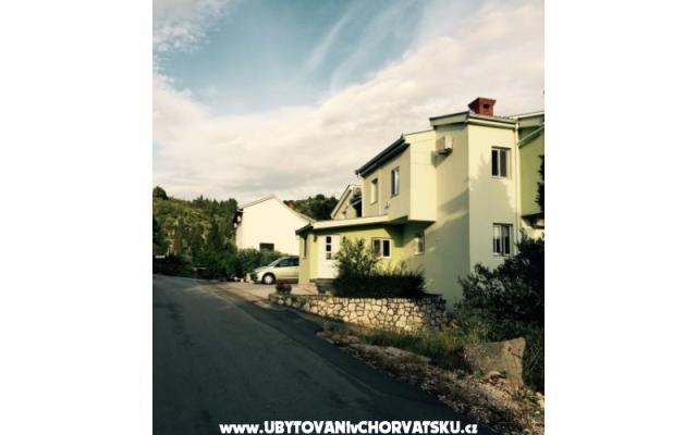 Apartmaji 7+ - apartmaji Blace Hrvaška