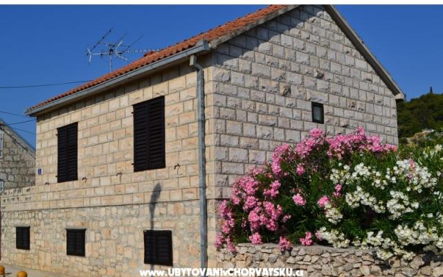 Apartma Tereza - apartmaji otok Brač Hrvaška