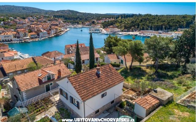 Apartma Toni Milna  - apartmaji otok Brač Hrvaška