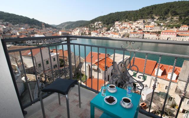 Apartmaji Brač - apartmaji otok Brač Hrvaška