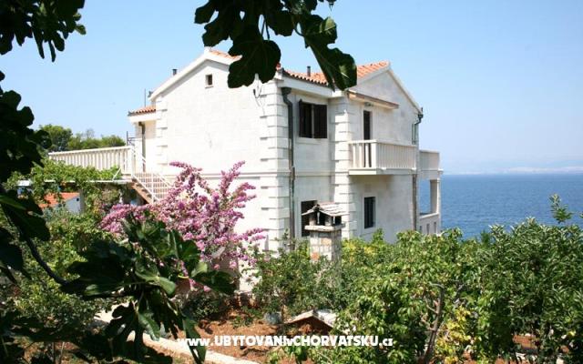 Apartmaji Grma - apartmaji otok Brač Hrvaška
