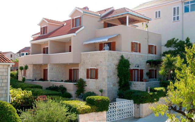 Apartmaji MM - apartmaji otok Brač Hrvaška