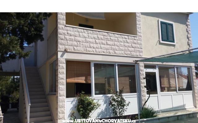 Apartmaji San Martino - apartmaji otok Brač Hrvaška