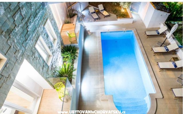 Villa Blanka Bol island Brac for 12 - apartmaji otok Brač Hrvaška