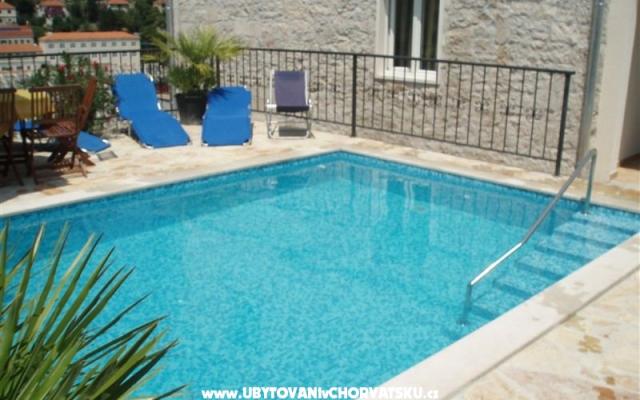 Villa Princess - apartmaji otok Brač Hrvaška