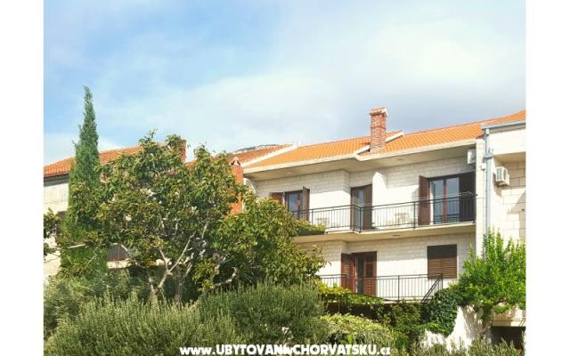 Apartmaji Bezma - apartmaji otok Brač Hrvaška