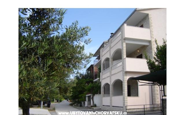 Apartmaji Belvedere - apartmaji Brela Hrvaška